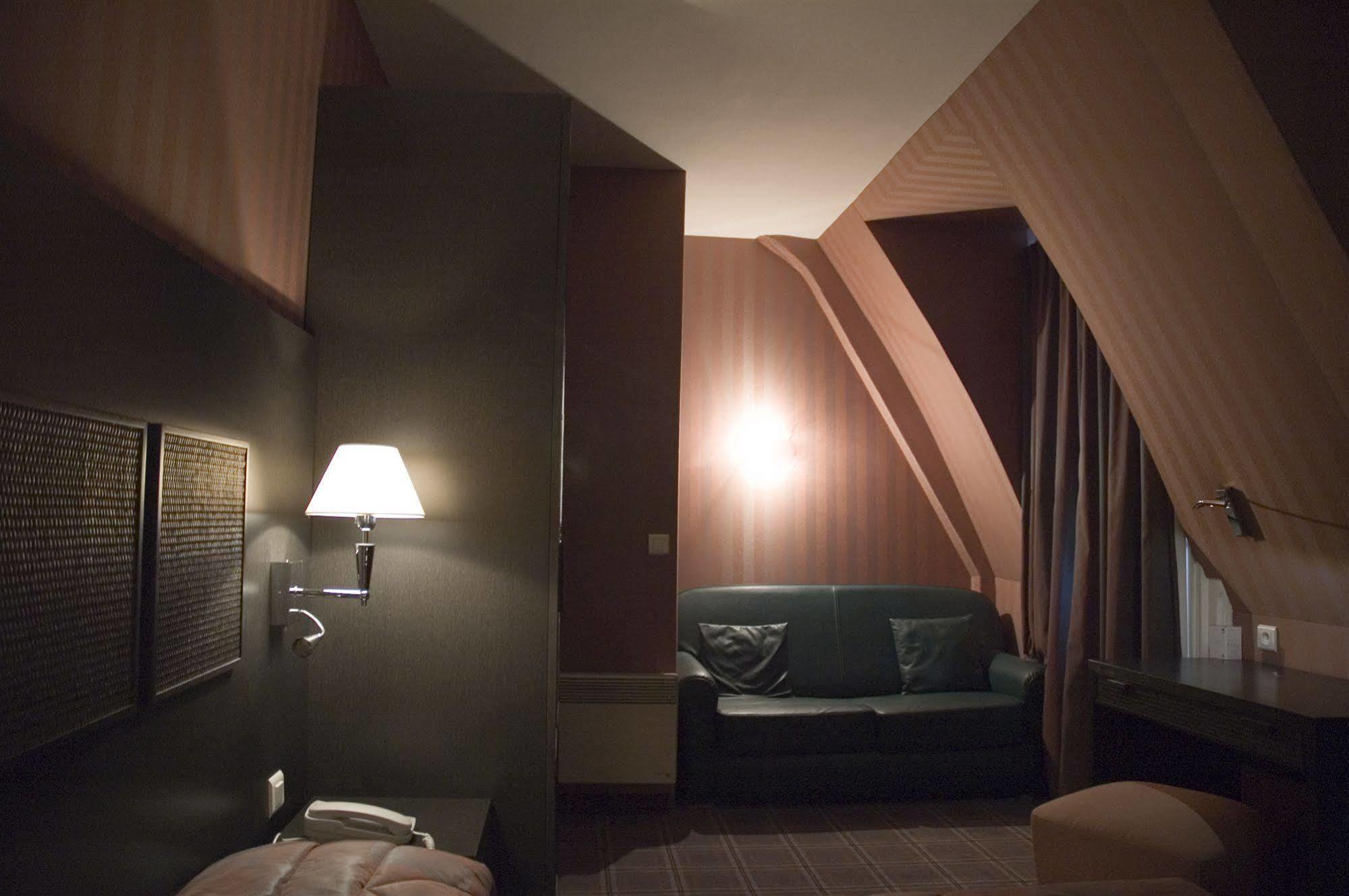 Hotel Brittany Paris Phòng bức ảnh